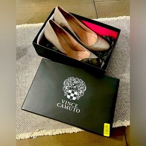 Vince Camuto Heels Size 9.5